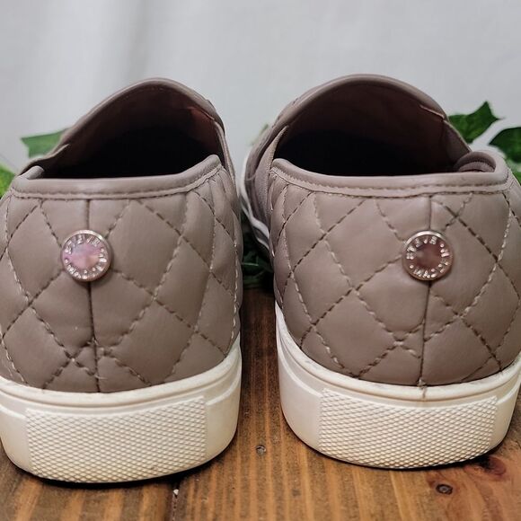 Steve Madden Women's Quilted Slip-On Sneakers - Taupe. Size 8.5. - Picture 4 of 6